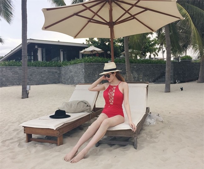 4 chi em chan sieu dai nha ban gai son tung khien may rau chao dao hinh anh 22