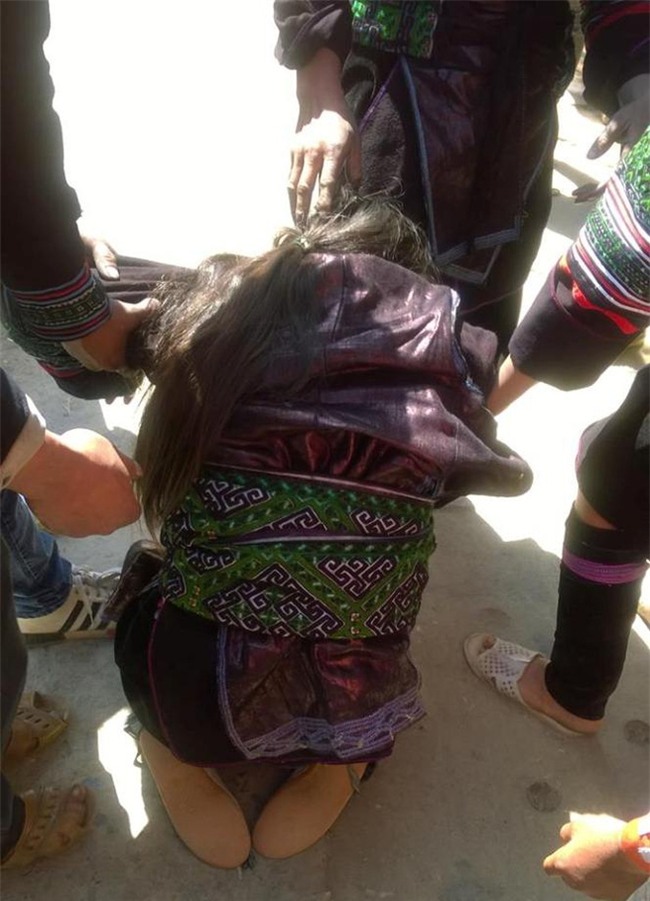 Lại thêm một vụ bắt vợ đau lòng xảy ra ngay trung tâm thị trấn Sa Pa - Ảnh 2.