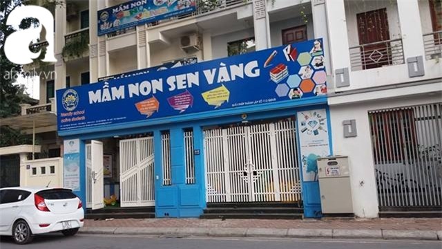 Phụ huynh lao đao đi tìm trường mới cho con sau khi MN Sen Vàng bị đóng cửa - Ảnh 2.