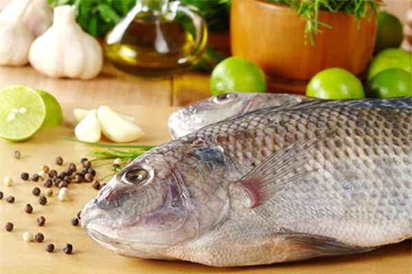 10 thuc pham sinh doc to khi bao quan trong tu lanh