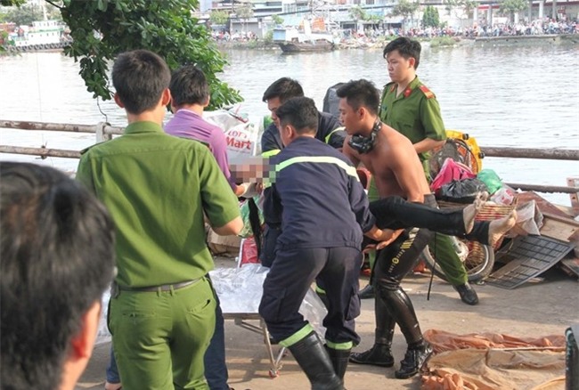 Ba gio lan kenh tim co gai duoi nuoc o Sai Gon hinh anh 1