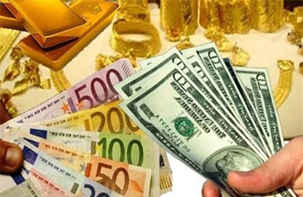 Vàng vượt đỉnh, chứng khoán kỷ lục: Đua sóng lớn, coi chừng 'sụt hố'