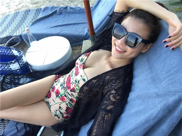 Diện bikini