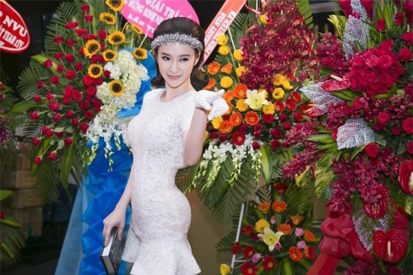ho ngoc ha, elly tran, angela phuong trinh "ta hoa" khi bi soi vong 3 - 7
