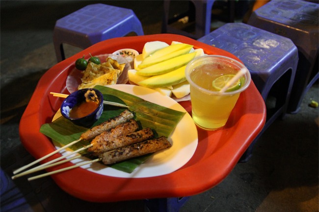 5 hàng nem chua cực ngon nên thưởng thức nhân ngày Hà Nội gió mùa - Ảnh 4.