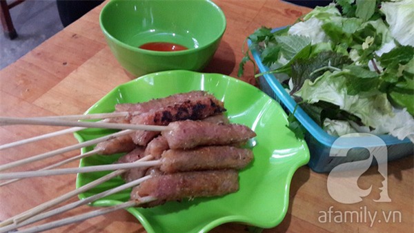 5 hàng nem chua cực ngon nên thưởng thức nhân ngày Hà Nội gió mùa - Ảnh 11.