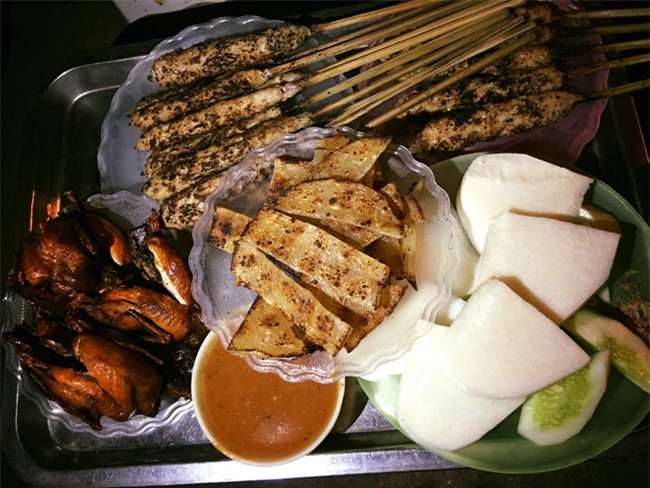 5 hàng nem chua cực ngon nên thưởng thức nhân ngày Hà Nội gió mùa - Ảnh 7.