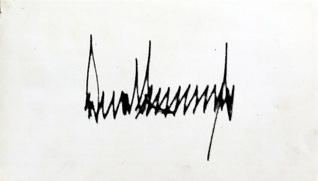 So với những người tiền nhiệm, chữ ký dây thép gai của Tổng thống Donald Trump có gì khác biệt - Ảnh 1.