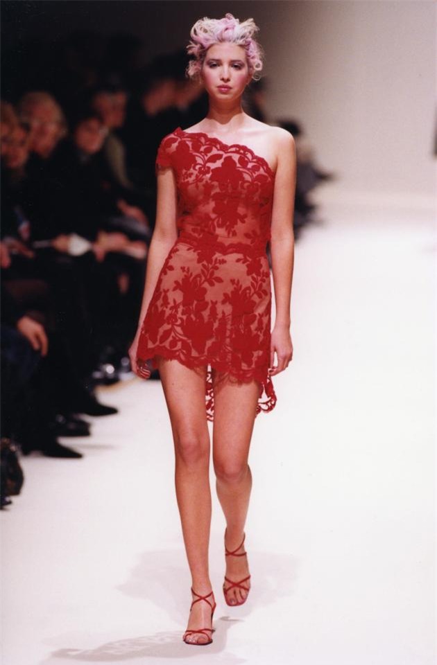 Hình ảnh xinh đẹp và chuyên nghiệp của ái nữ nhà Tổng thống Donald Trump khi mới bước chân vào nghề mẫu - Ảnh 11.