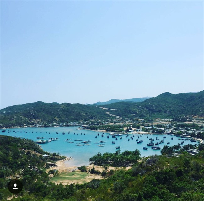 Tất tật những điều cần biết để khám phá Vĩnh Hy - 1 trong 4 vịnh đẹp nhất Việt Nam - Ảnh 1.