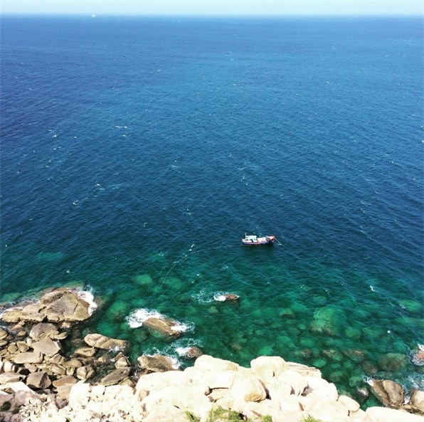 Tất tật những điều cần biết để khám phá Vĩnh Hy - 1 trong 4 vịnh đẹp nhất Việt Nam - Ảnh 2.