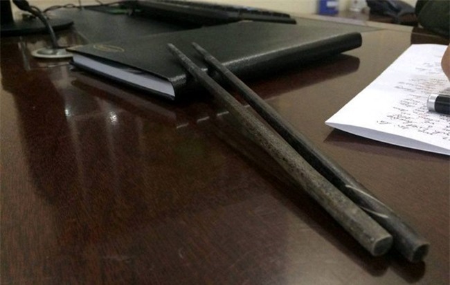 Dinh chi cong tac nu giao vien mam non danh tim dui tre hinh anh 2