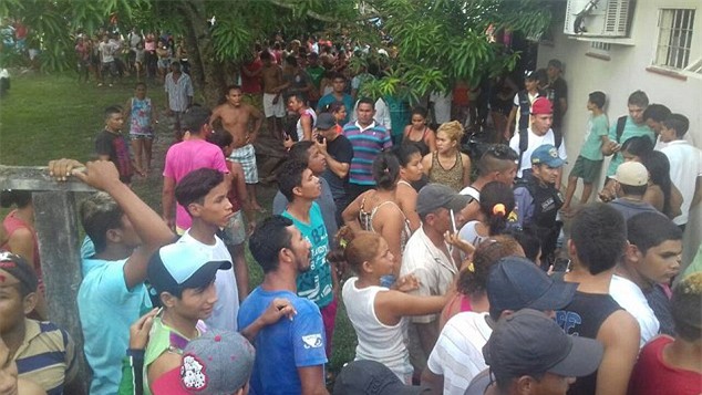 Bi kịch chồng bi kịch: Người phụ nữ bị ném vào đống lửa vì nghi gây ra vụ cháy khiến bé 2 tuổi tử vong - Ảnh 1.