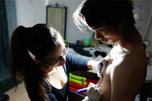 nu tho xam boc lua ke chuyen xam 