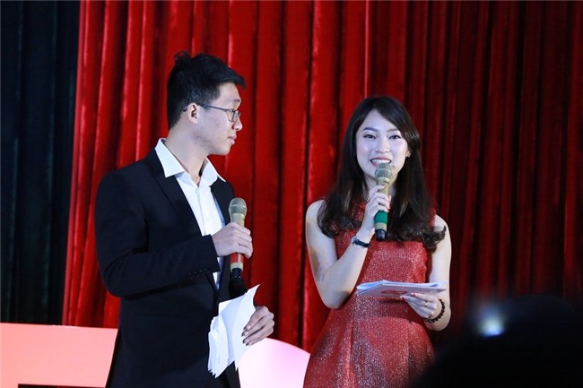 Dàn hotboy, hotgirl giỏi tiếng Anh hội ngộ “tám” IELTS