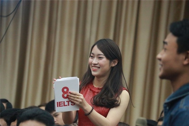 Dàn hotboy, hotgirl giỏi tiếng Anh hội ngộ “tám” IELTS