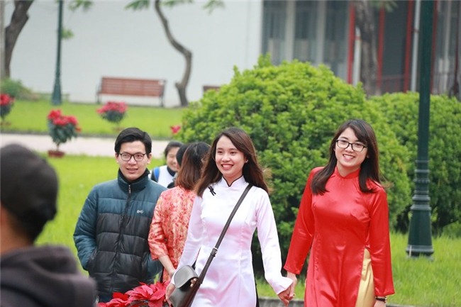 Dàn hotboy, hotgirl giỏi tiếng Anh hội ngộ “tám” IELTS