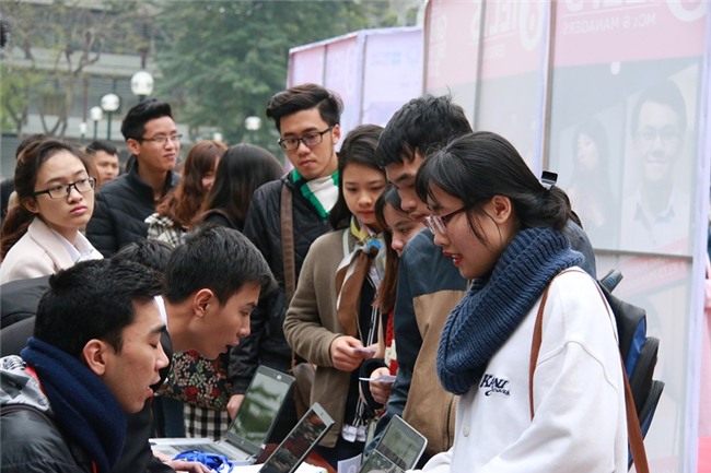 Dàn hotboy, hotgirl giỏi tiếng Anh hội ngộ “tám” IELTS