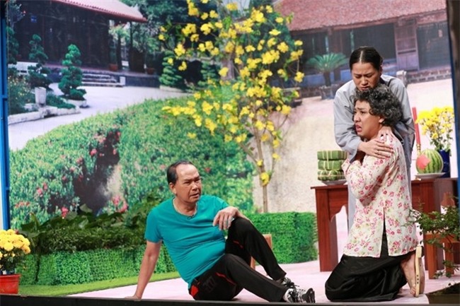 Tran Thanh gia gai lam khan gia xuc dong o tap cuoi On gioi hinh anh 3