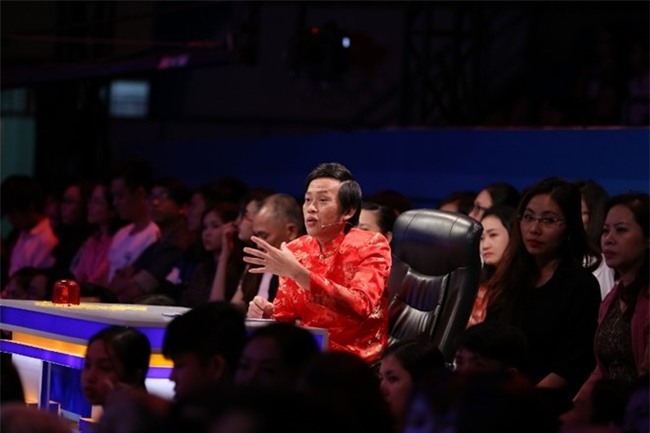 Tran Thanh gia gai lam khan gia xuc dong o tap cuoi On gioi hinh anh 12