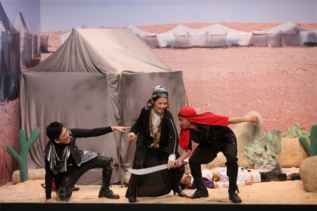 Tran Thanh gia gai lam khan gia xuc dong o tap cuoi On gioi hinh anh 14