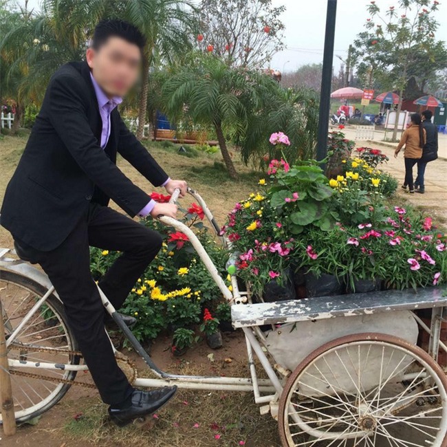 Hà Nội: Người vợ xinh đẹp bị chồng đâm trọng thương phải nhập viện cấp cứu trong đêm - Ảnh 4.