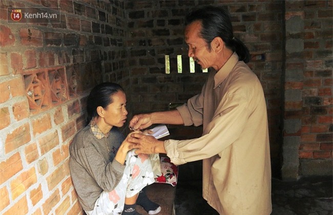 Anh tâm thần suốt 40 năm dạy chữ cho… em gái bị điên - Ảnh 9.