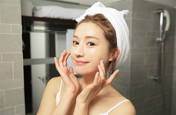 Dưỡng ẩm cho da: Đâu phải cứ truyền tai nhau là cái gì cũng đúng - Ảnh 4.