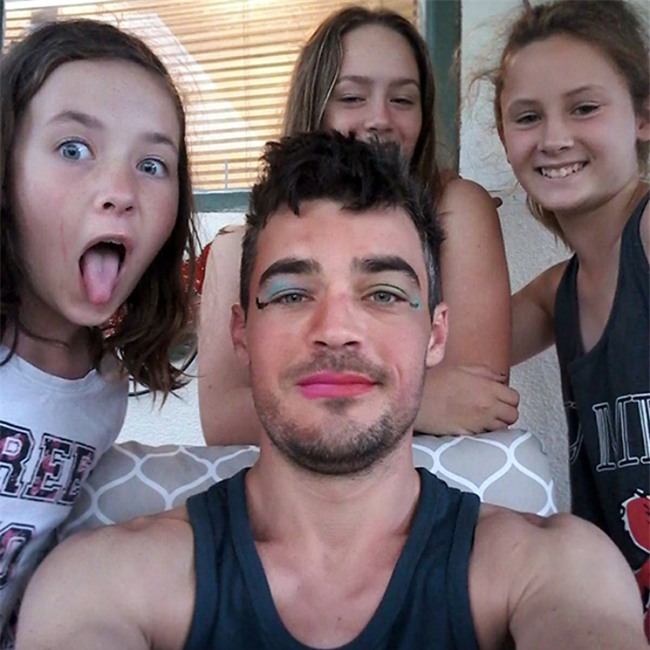 cuoi ngat voi cac ong bo "ba dao" nhat moi thoi dai hinh anh 1