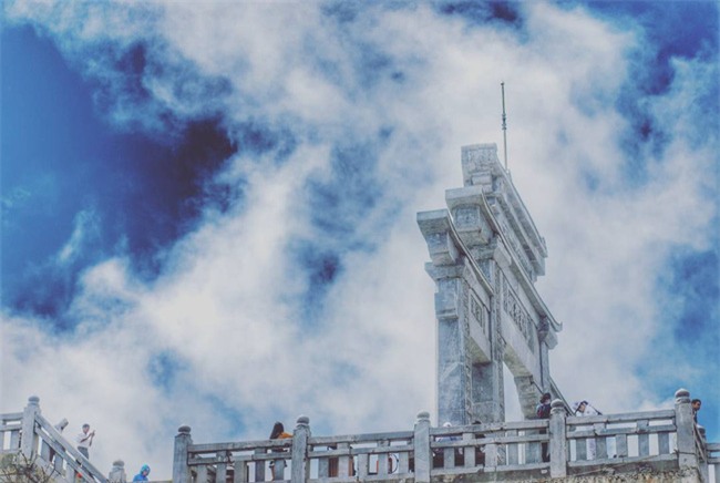 Thành phố trên mây cách Hà Nội một đêm tàu - điểm đến khiến giới mê xê dịch đang phát sốt - Ảnh 4.