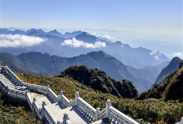 Thành phố trên mây cách Hà Nội một đêm tàu - điểm đến khiến giới mê xê dịch đang phát sốt - Ảnh 13.