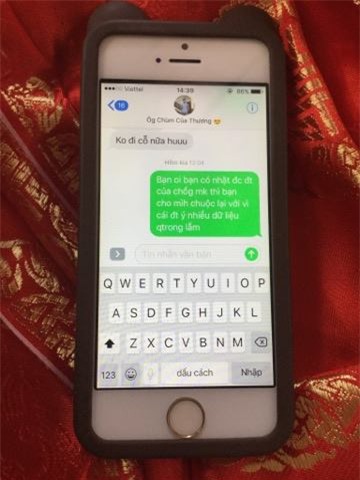 ten trom ba dao, nhan tin dai ca trang giay ly do khong tra lai iphone cho kho chu - 1