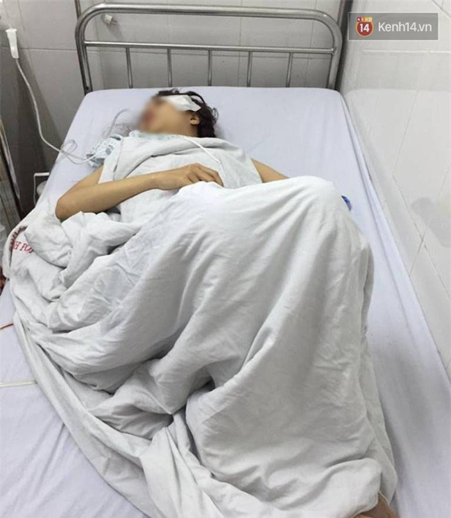 Người vợ xinh đẹp bị chồng đâm trọng thương: “Em vào viện rồi mà anh ấy vẫn đuổi đánh - Ảnh 1.