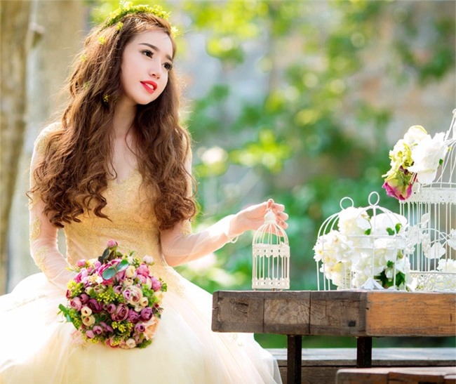 Elly Trần mặc soiree cúp ngực gợi cảm, chuẩn bị cưới chồng? - 6