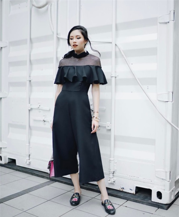 Học quý cô Châu Á cách kết hợp 2 trong 1 tiện cả đi làm lẫn điĐiểm đặc sắc trong mỗi set đồ của các - Ảnh 10.