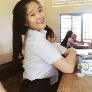 Trường cấp 3 ở Mỹ phát thiệp cho học sinh tỏ tình