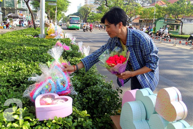 Dịch vụ tặng quà “chỉ riêng mình em” hút khách mùa Valentine 2017 - Ảnh 5.