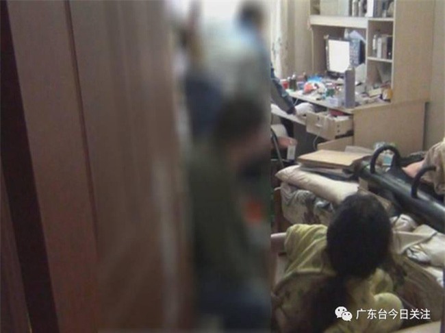 Căn phòng bẩn như bãi rác của nữ hacker 9X không tắm rửa, không ra khỏi cửa suốt 1 năm trời - Ảnh 3.