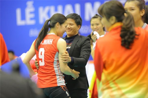 Hot girl bóng chuyền VN làm gì ngày Valentine? - 1