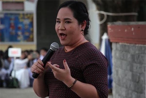 Cô giáo dạy chuyện khó nói cho “500 anh em” học sinh