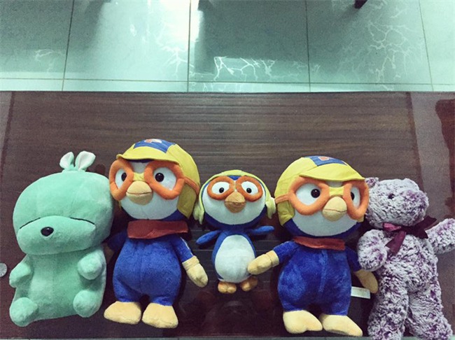 Hỏi thế gian Valentine là chi mà người rộn ràng khoe hoa quà sang chảnh, người chiếc bóng 1 mình bên củ khoai lang - Ảnh 3.