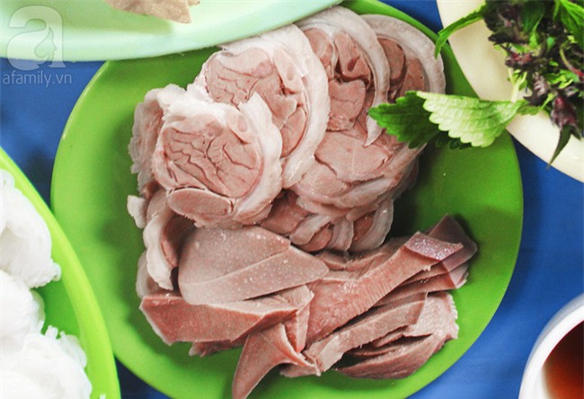 7 món ăn làm nên tên tuổi cho cụm ẩm thực Cát Linh - Trịnh Hoài Đức - Ảnh 4.