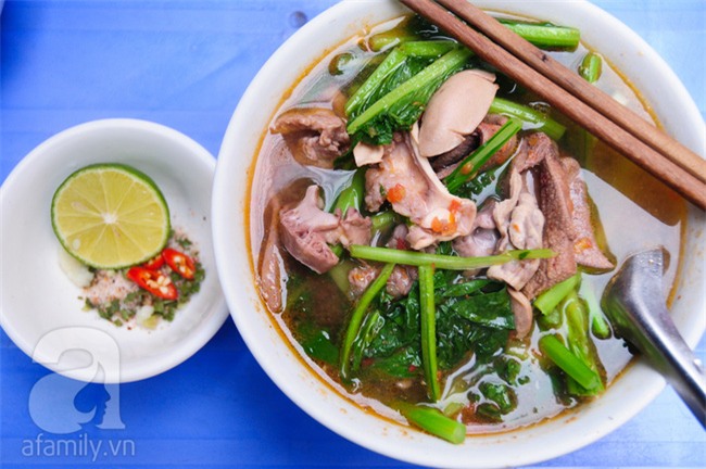 7 món ăn làm nên tên tuổi cho cụm ẩm thực Cát Linh - Trịnh Hoài Đức - Ảnh 5.
