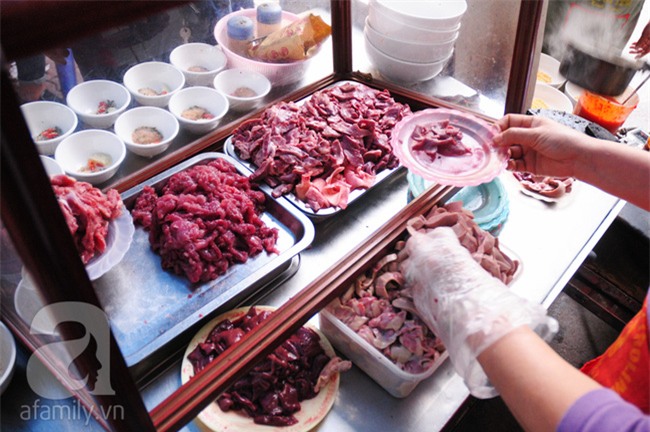 7 món ăn làm nên tên tuổi cho cụm ẩm thực Cát Linh - Trịnh Hoài Đức - Ảnh 8.