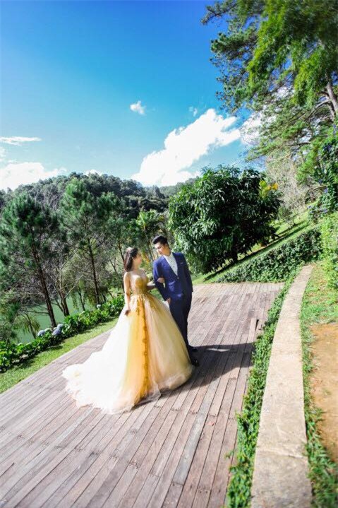 Lâm Khánh Chi, Lâm Chi Khanh, Lâm Chi Khanh ảnh đẹp, Lâm Khánh Chi và bạn trai