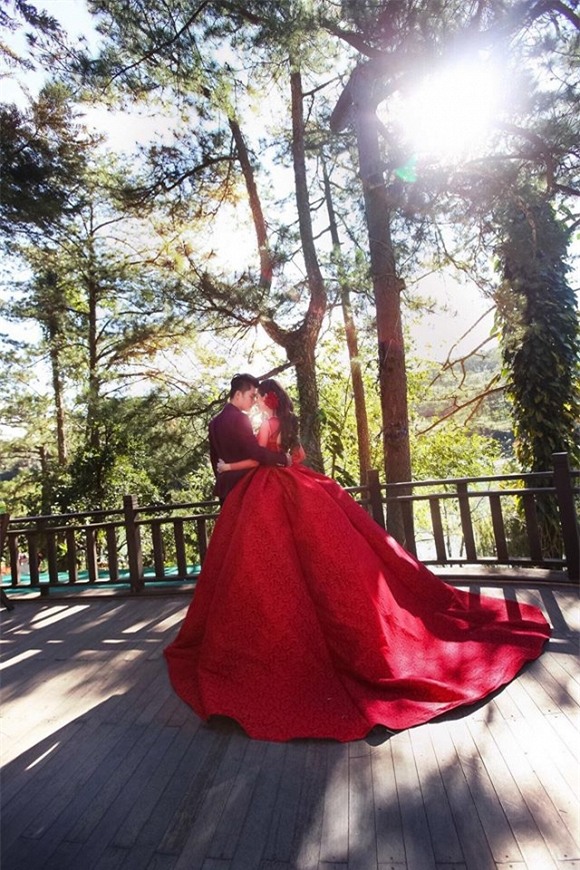 Lâm Khánh Chi, Lâm Chi Khanh, Lâm Chi Khanh ảnh đẹp, Lâm Khánh Chi và bạn trai