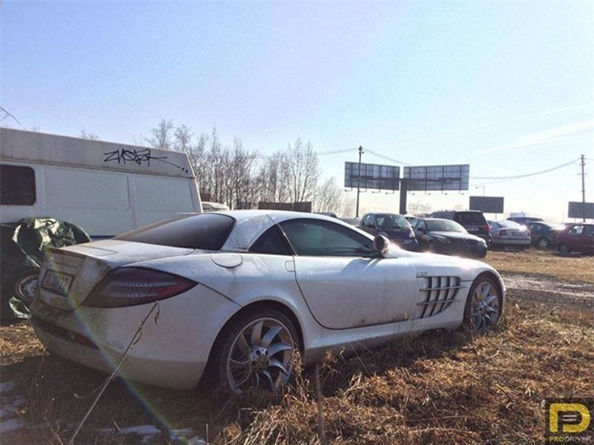 Sieu xe Mercedes-Benz SLR McLaren bi bo roi tu nam 2011 hinh anh 1