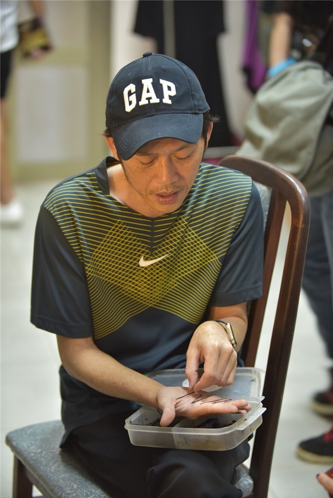 Hoai Linh binh dan di quay hinh game show hinh anh 2