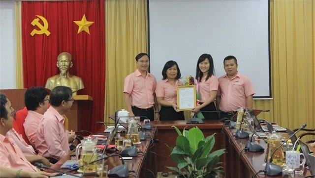 Hai ái nữ 8x, chức lớn của bà Hồ Thị Kim Thoa