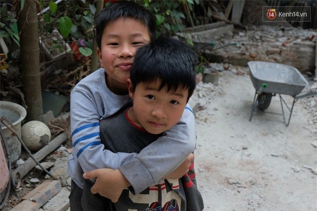 Mẹ của người đàn ông cứu người nhưng lại bị đâm: Thằng Sơn nó giúp không biết bao người bị tai nạn rồi! - Ảnh 6.